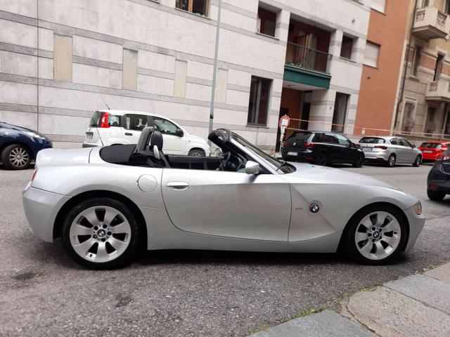 BMW Z4 2.2i cat Roadster PELLE-AUTOMATICA Immagine 3