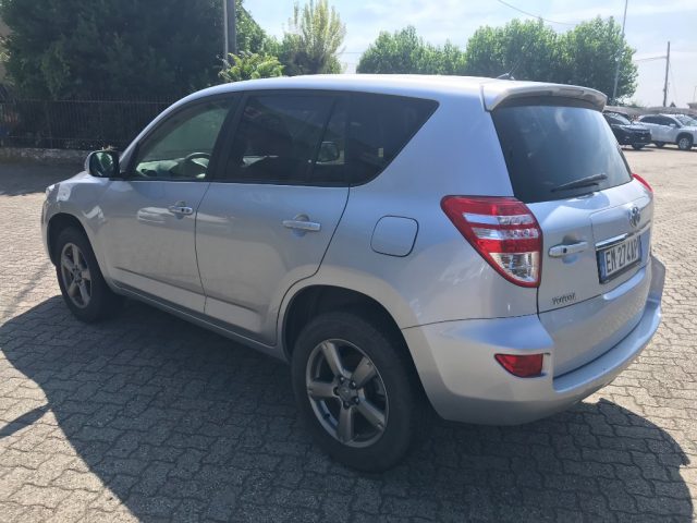 TOYOTA RAV 4 RAV4 Crossover 2.2 D-4D 150 CV Lounge Immagine 1