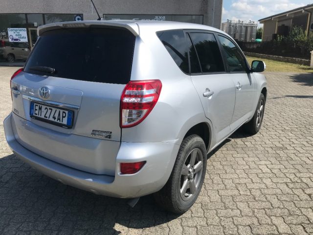 TOYOTA RAV 4 RAV4 Crossover 2.2 D-4D 150 CV Lounge Immagine 2