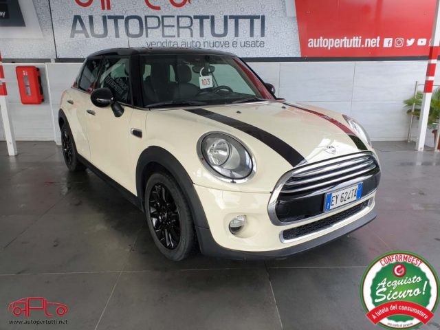 MINI Cooper D 1.5 D 5 porte Immagine 0