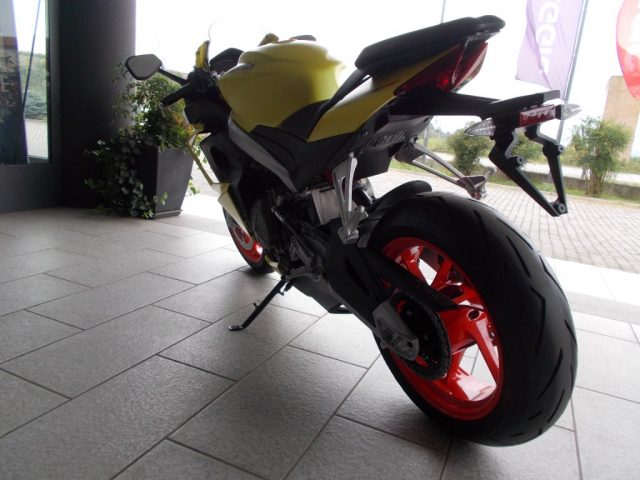 APRILIA RS 660 acid gold Immagine 3