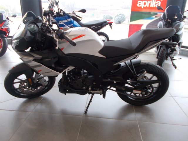 APRILIA Tuono 125 . Immagine 4