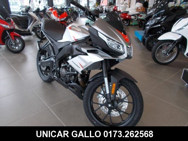 APRILIA Tuono 125 . Immagine 1