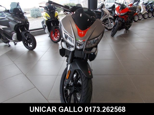 APRILIA Tuono 125 . Immagine 2