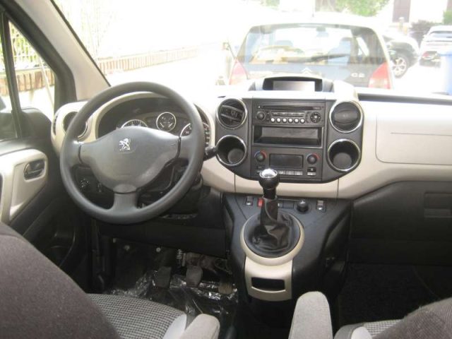 PEUGEOT PARTNER TEPEE 1.6 HDI 115 CV OUTDOOR - foto 10