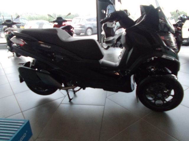 PIAGGIO MP3 MY 22 Immagine 4