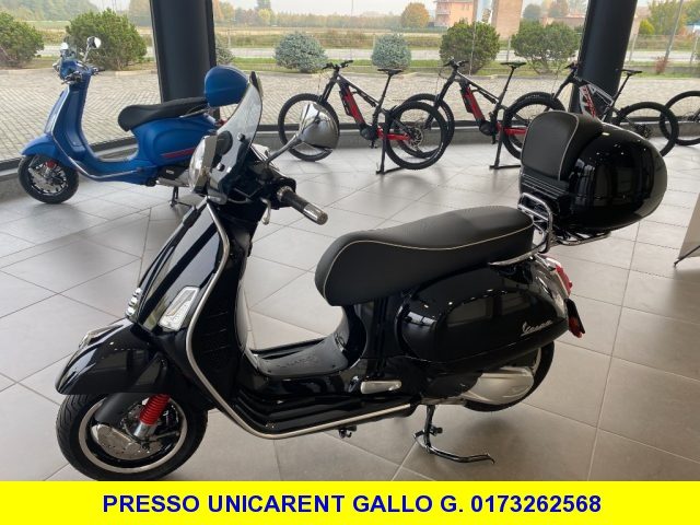 PIAGGIO Vespa GTS 300 Super VESPA GTS SUPER 300 HPE Immagine 1