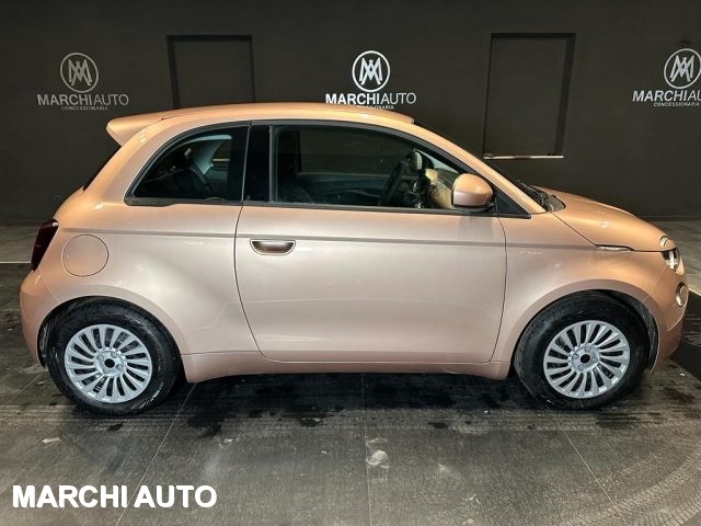 FIAT 500e Berlina 42 kWh Immagine 3