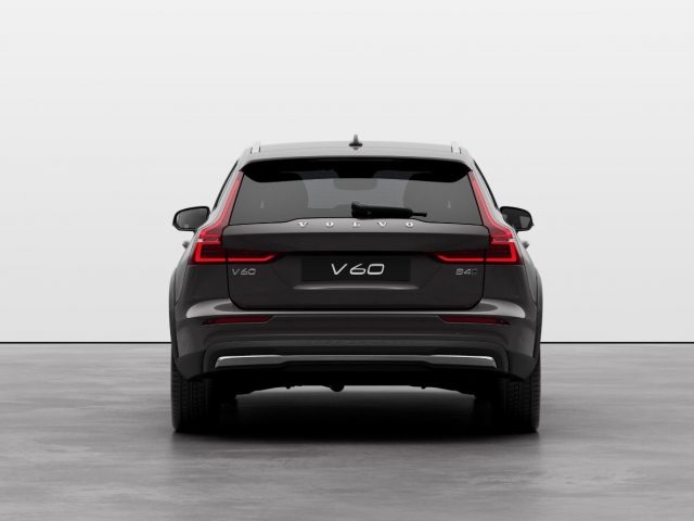 VOLVO V60 Cross Country B4 (d) AWD automatico Plus - MY24 Immagine 4