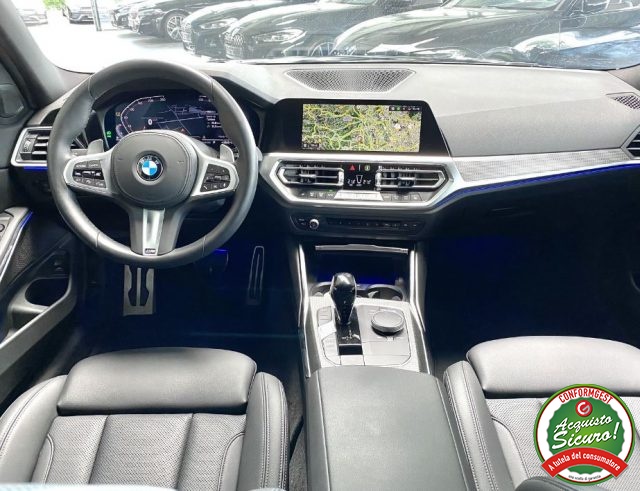 BMW 330 d 48V xDrive Touring Msport Immagine 4