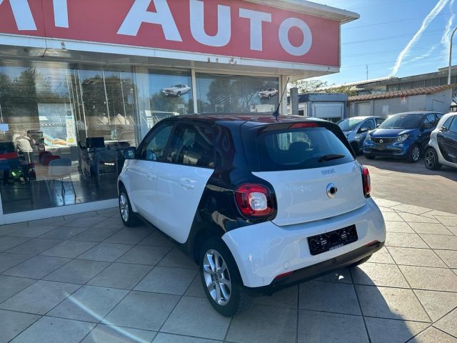 SMART ForFour 1.0 71CV NEOPATENTATI CERCHI IN LEGA Immagine 2