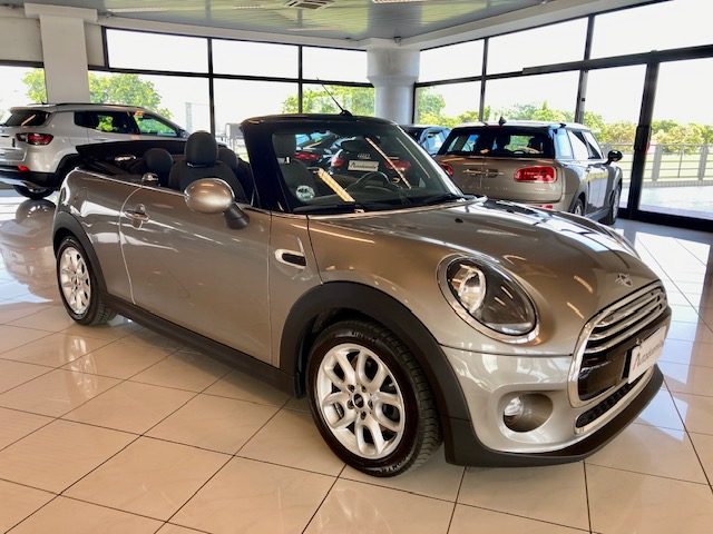 MINI Mini 1.5 Cooper Cabrio Navigatore  / Pelle Alcantara Immagine 2