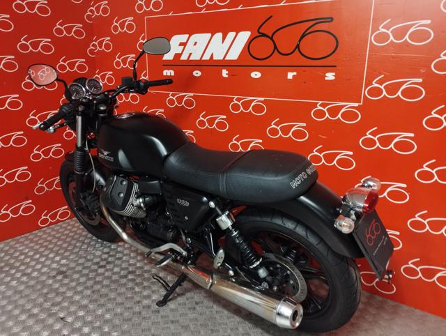 MOTO GUZZI V7 II Special Immagine 3