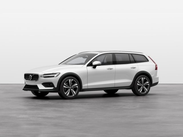 VOLVO V60 Cross Country B4 (d) AWD automatico Ultimate - MY24 Immagine 1