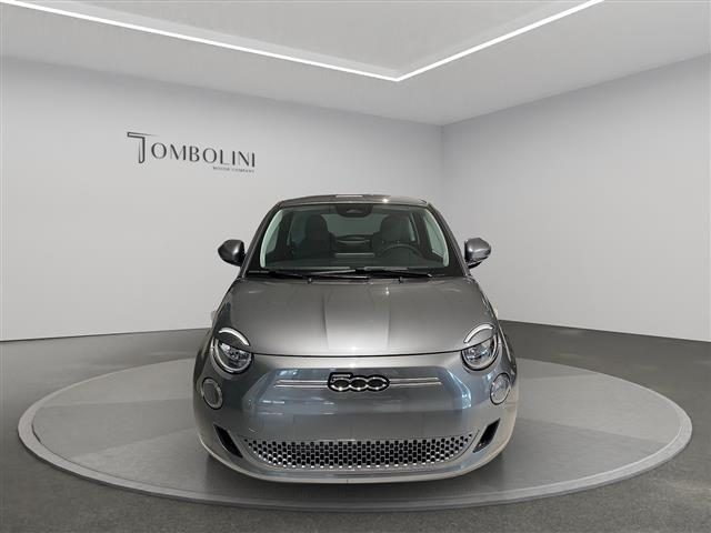 FIAT 500 e 42 kWh Icon Immagine 2