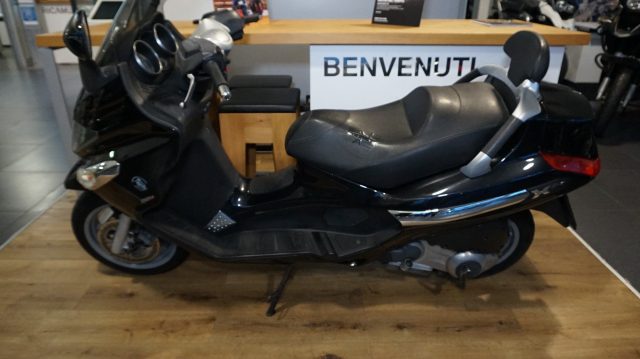 PIAGGIO Xevo 250 . Immagine 4