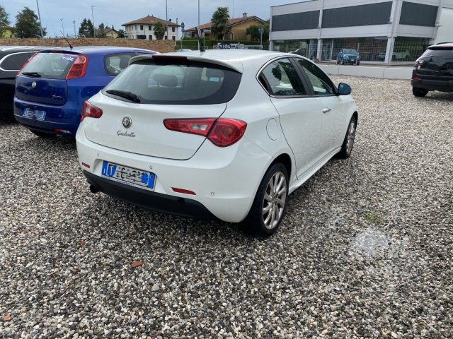 ALFA ROMEO Giulietta 1.4 Turbo MultiAir Distinctive Immagine 1