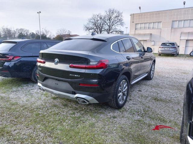 BMW X4 xDrive20d Connectivity Comfort package Immagine 2