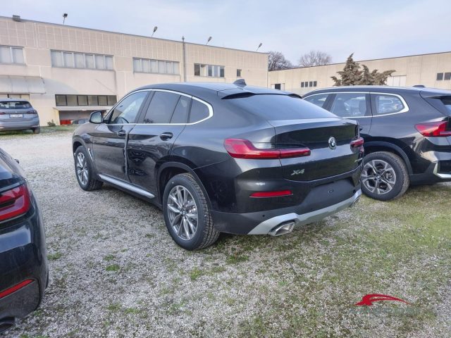 BMW X4 xDrive20d Connectivity Comfort package Immagine 3
