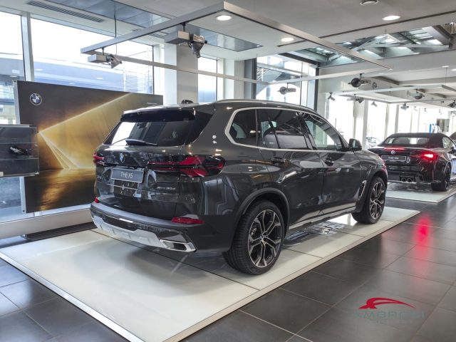 BMW X5 xDrive30d Innovation Comfort Plus package Immagine 2