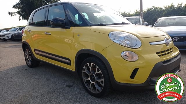 FIAT 500L 1.6 Multijet 105 CV Lounge Navi Immagine 1