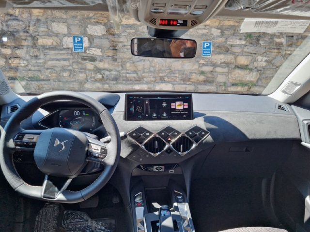 DS AUTOMOBILES DS 3 E-TENSE PERFORMANCE LINE - foto 8
