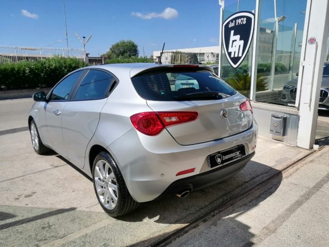 ALFA ROMEO Giulietta 1.6 JTDm 120 CV Tech Edition Immagine 3