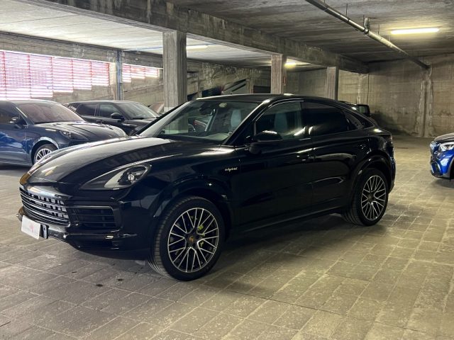 PORSCHE Cayenne Coupé 3.0 V6 E-Hybrid Immagine 1