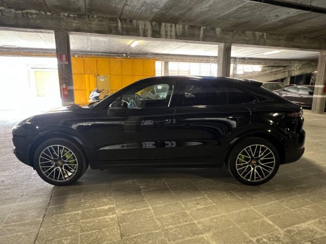 PORSCHE Cayenne Coupé 3.0 V6 E-Hybrid Immagine 2