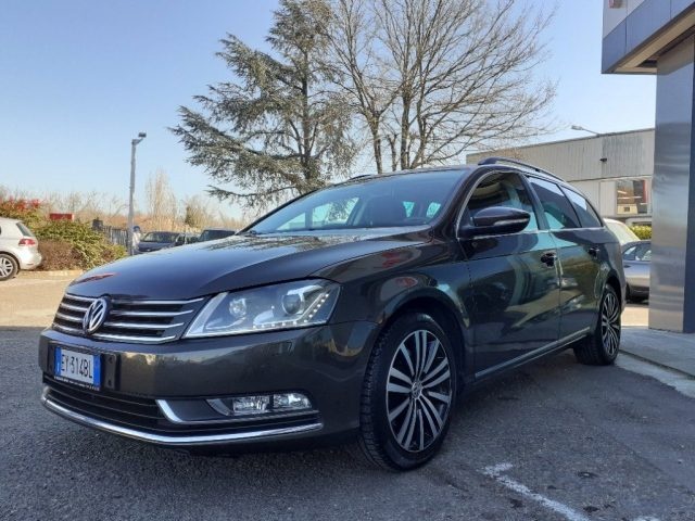 VOLKSWAGEN Passat Var. 2.0 TDI DSG  SW GARANZIA,KM CERTIFICATI Immagine 2