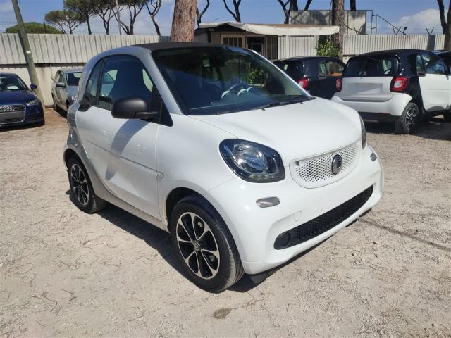 SMART ForTwo 1.0 ANDROID AUTO,CRUISE,CERCHI LEGA,CLIMA Immagine 0