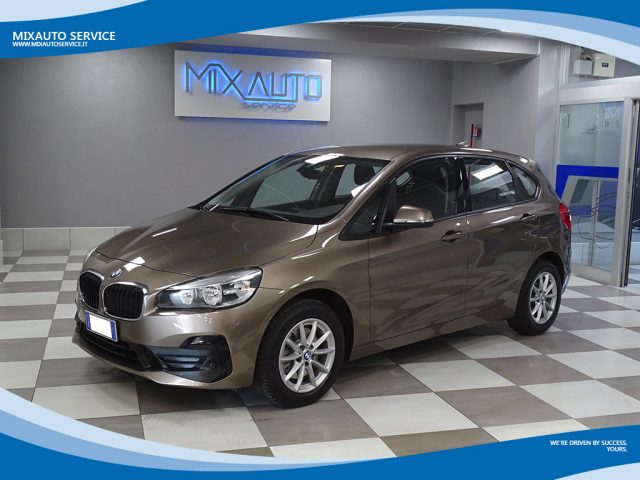 BMW 218 D Active Tourer Advantage AUT EU6 Immagine 0