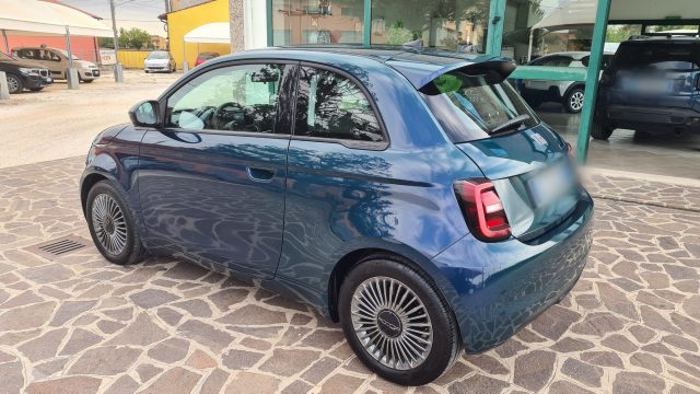 FIAT 500 Icon Berlina 42 kWh anche per NEOPATENTATI Immagine 4