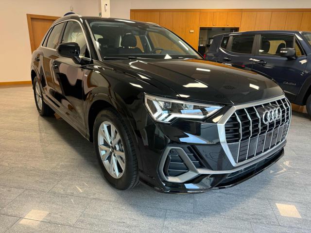 AUDI Q3 35 TDI S tronic S line edition Immagine 1