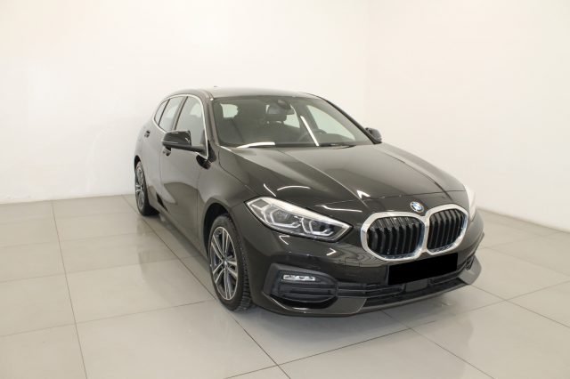 BMW 116 d DCT Sport Automatica Immagine 2