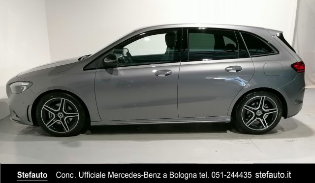 MERCEDES-BENZ B 180 d Automatic Premium AMG Line Immagine 2