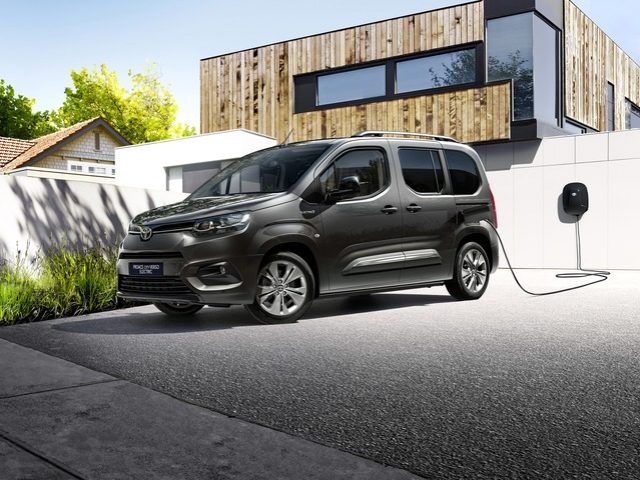 TOYOTA Proace City Verso Electric 50kWh L1 Short D Executive Immagine 0