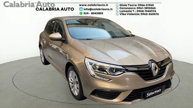 RENAULT Megane Mégane Blue dCi 95 CV Duel Immagine 1