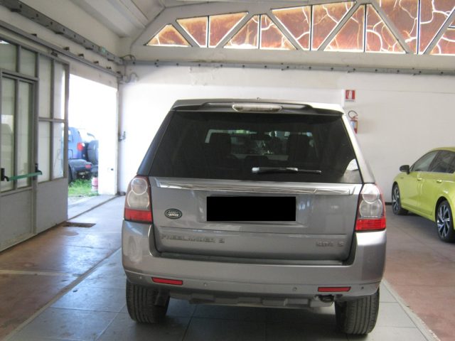 LAND ROVER Freelander 2.2 SD4 S.W. SE Immagine 3