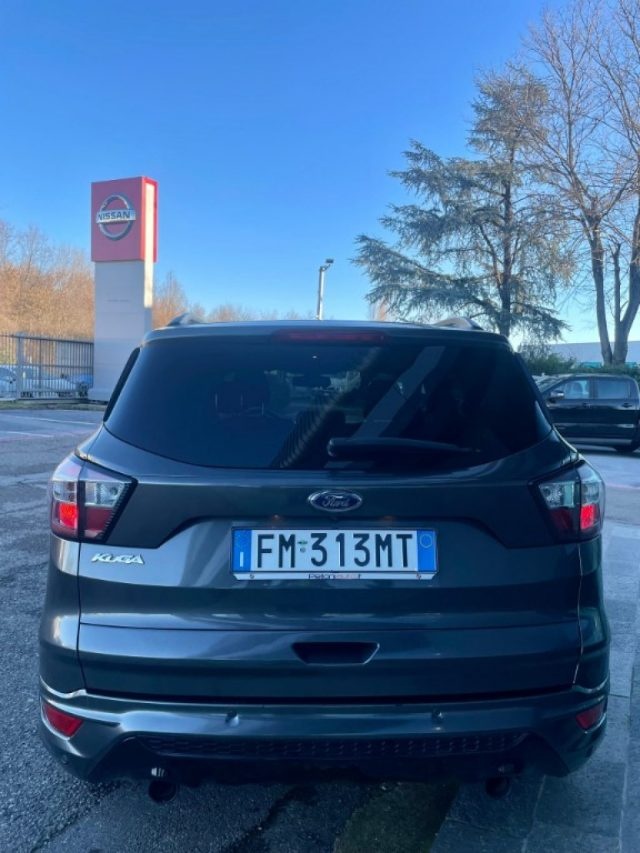 FORD Kuga 1.5 TDCI 120 CV 2WD ST-Line GARANZIA-1°PROP Immagine 3