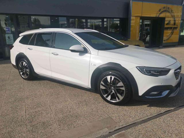 OPEL Insignia 2.0 CDTI S&S aut. Country Tourer 170 CV Immagine 3