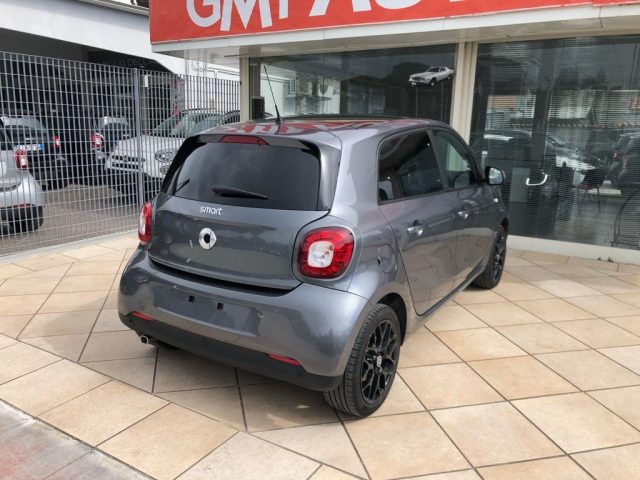 SMART ForFour 0.9 90CV PASSION SPORT PACK LED PANORAMA NAVI Immagine 4