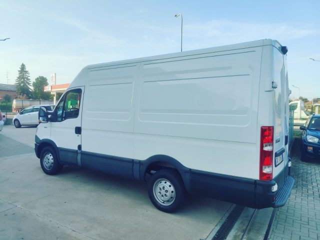 IVECO Daily 35S15V 2.3 HPT PM-TA Furgone Immagine 2