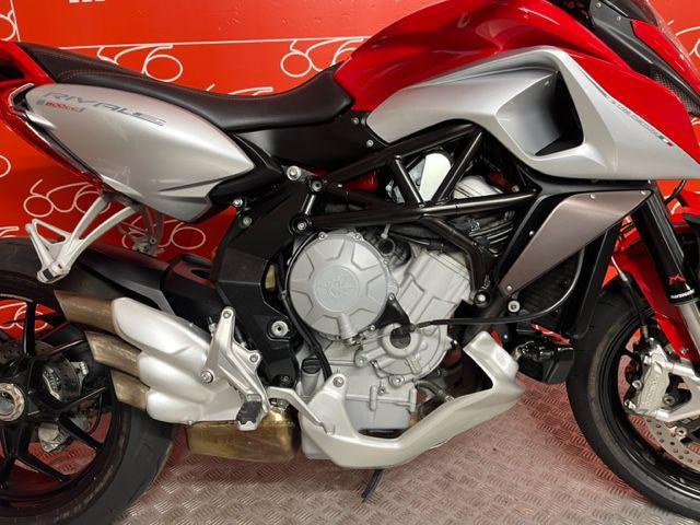 MV AGUSTA Rivale 800 2015 Immagine 1