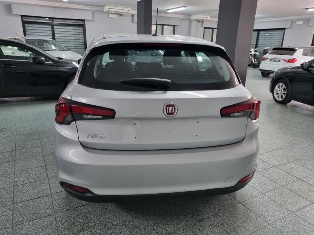 FIAT Tipo 1.0 5 porte Immagine 4