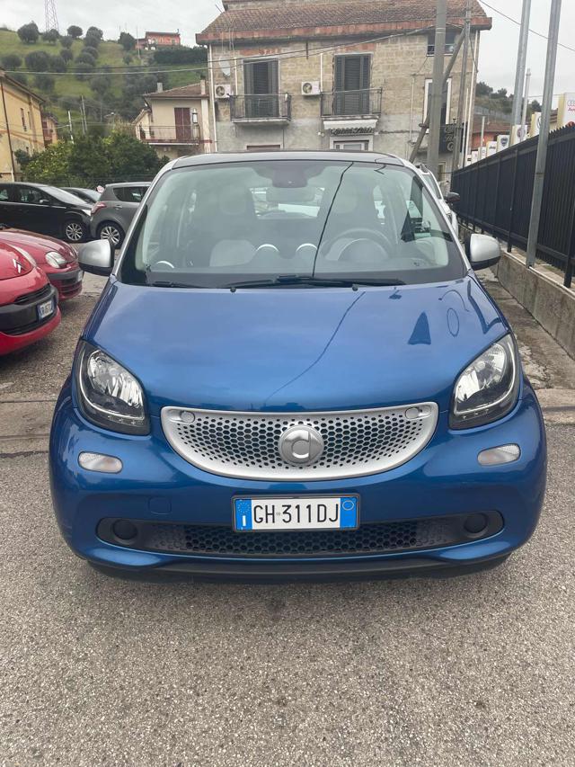 SMART ForFour 70 1.0 Passion Immagine 0