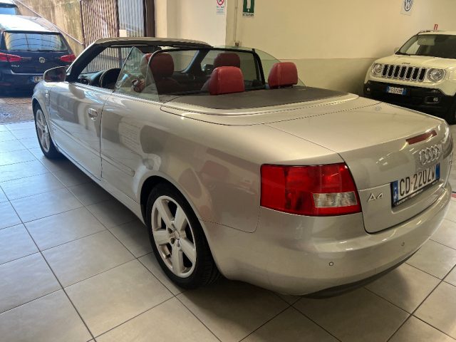 AUDI A4 Cabriolet 2.5 V6 TDI cat Immagine 2