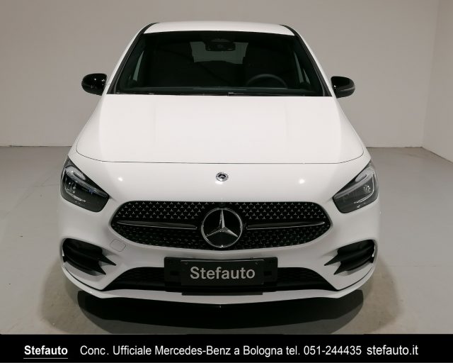 MERCEDES-BENZ B 180 d Automatic Premium AMG Line Immagine 3