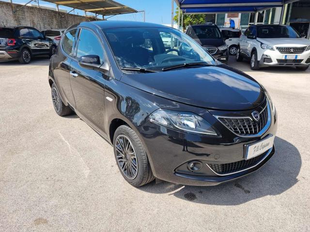 LANCIA Ypsilon 1.0 FireFly 5 porte S&S Hybrid Ecochic Gold Immagine 2