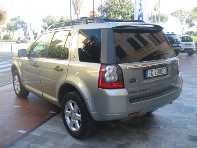 LAND ROVER FREELANDER 2.2 TD4 SW S - foto 2